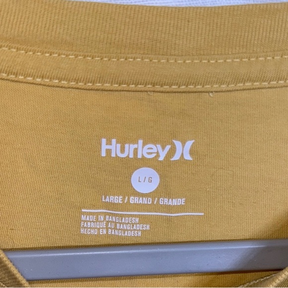 Hurley Yellow Short Sleeve Tee with Retro Graphic Men’s Size Large - Picture 3 of 5